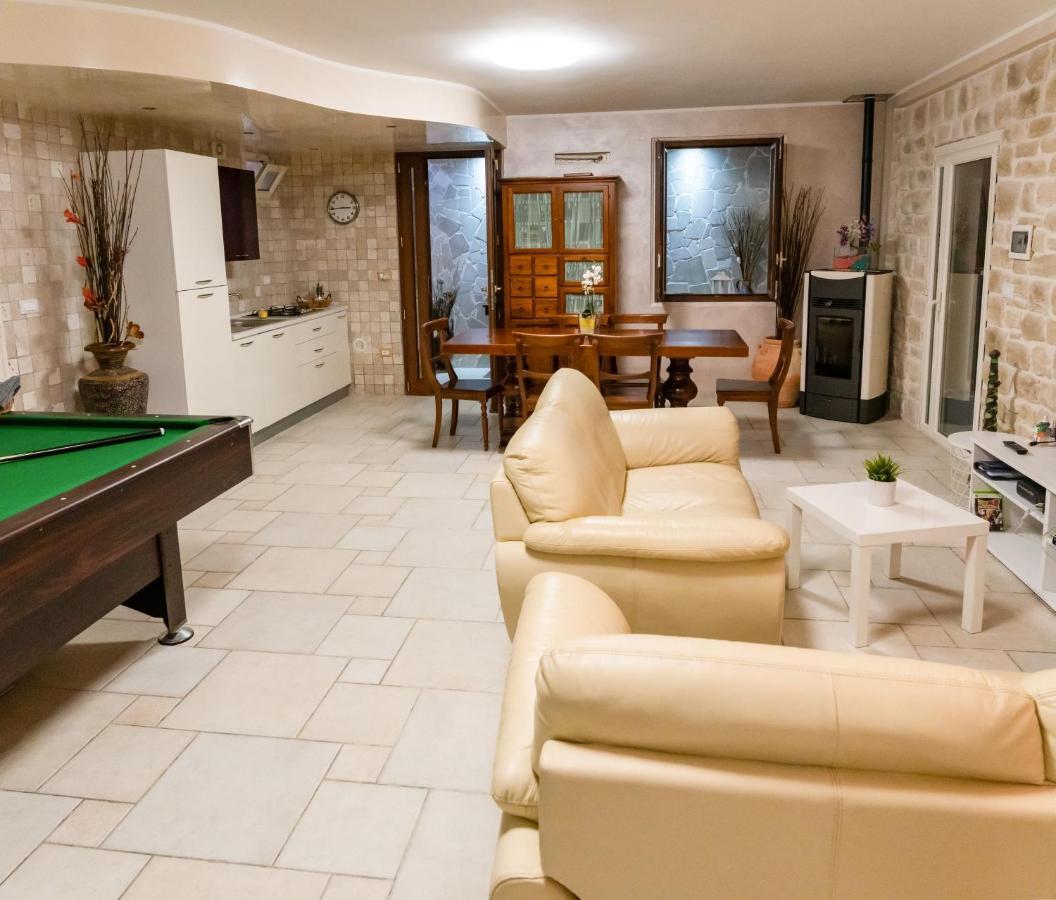 Villa Chanel Bellissima Villa Con Piscina Immersa Nella Valle D'Itria Ostuni Exterior photo